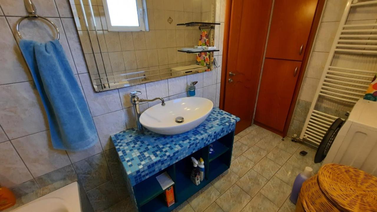 Ioannis - Room With Balcony Near Limnopula Gavrolimni Exteriör bild